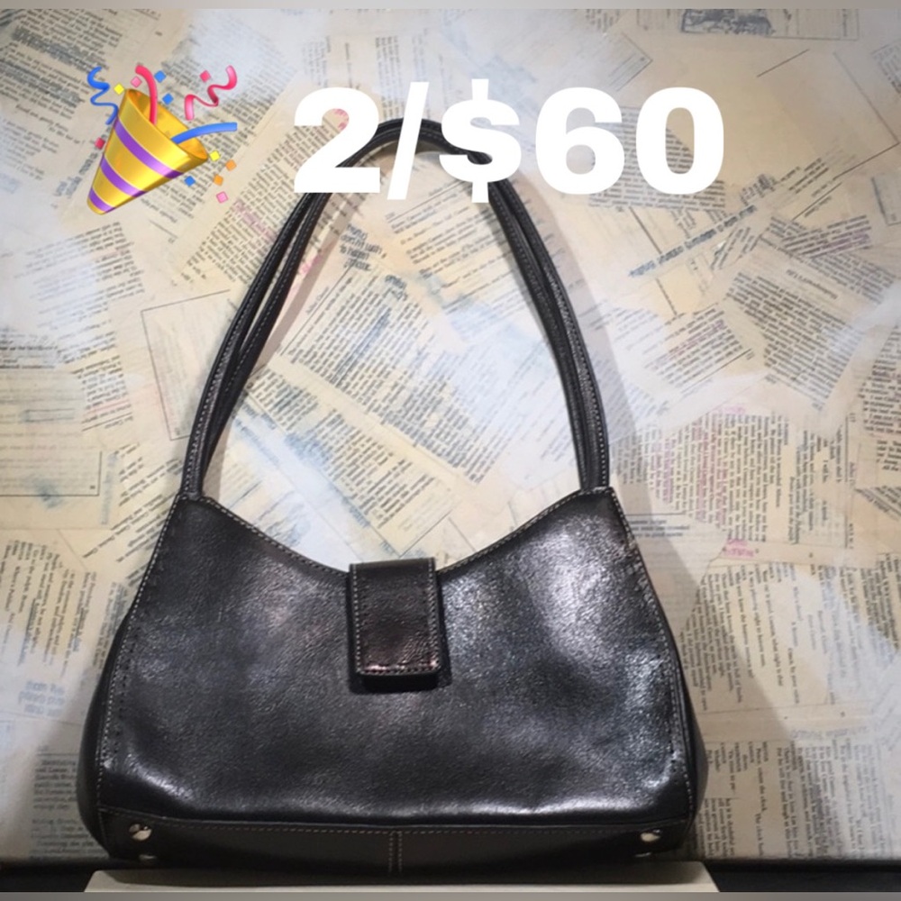 🎉 Fossil Vintage Leather Shoulder Bag.